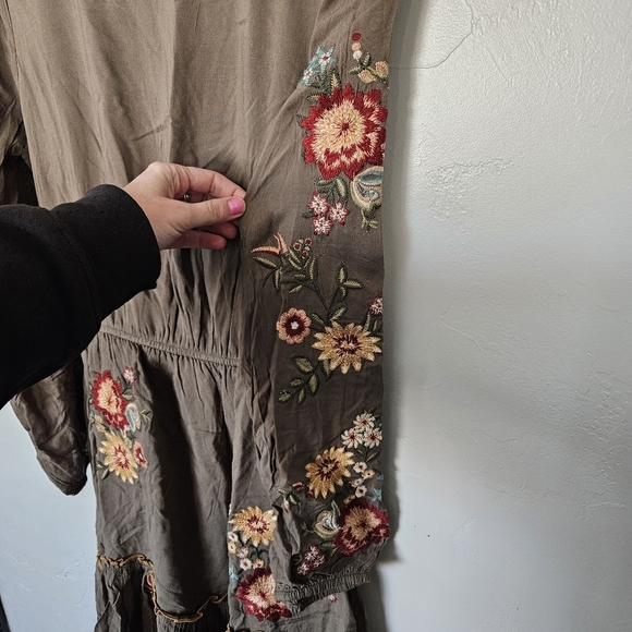 Andree by Unit Womens Small Olive Green Long Sleeve Dress Embroidery Floral Boho - Picture 3 of 8